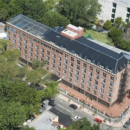 Ramada By Wyndham Buenos Aires Hotel Vicente López Kültér fotó