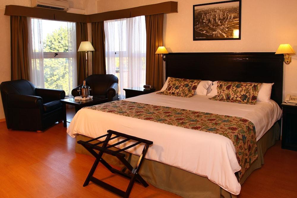 Ramada By Wyndham Buenos Aires Hotel Vicente López Kültér fotó