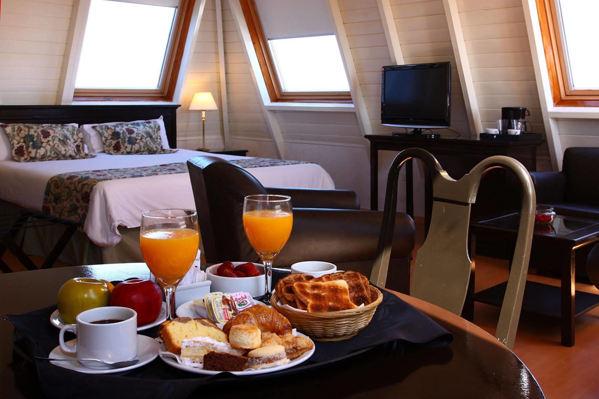 Ramada By Wyndham Buenos Aires Hotel Vicente López Kültér fotó