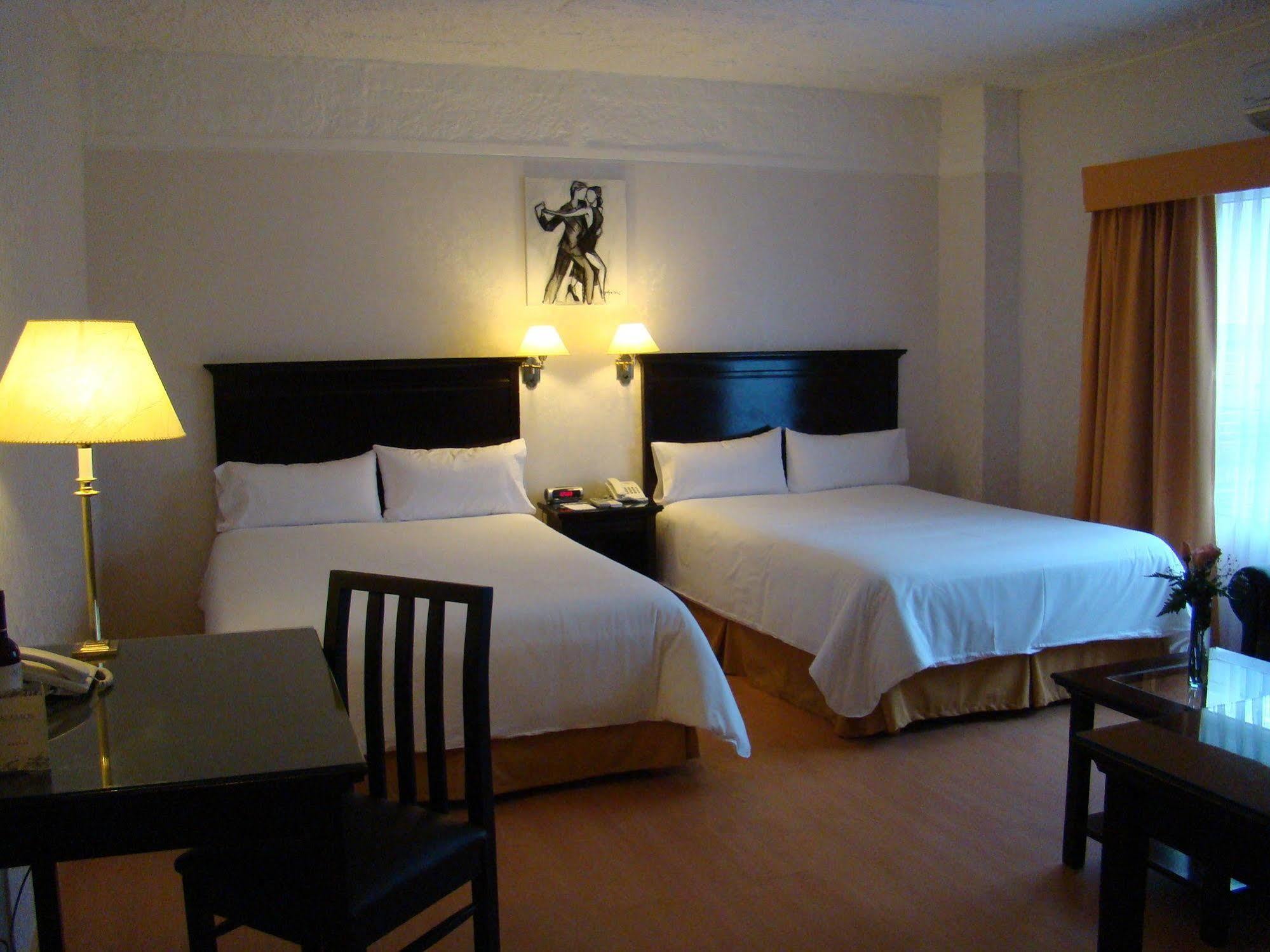 Ramada By Wyndham Buenos Aires Hotel Vicente López Kültér fotó